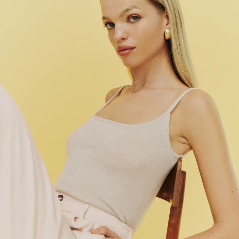 Reformation Uma Cashmere Sweater Tank in Wheat